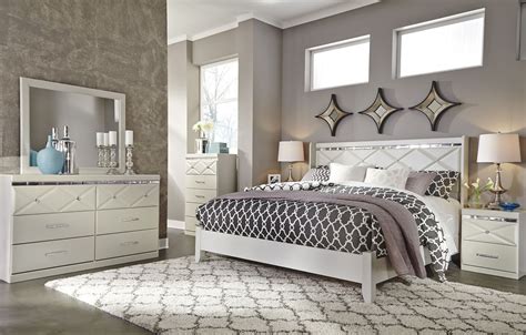 Dreamur Champagne Queen Panel Bed From Ashley B351 57 54 Coleman