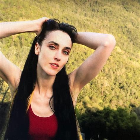 8 Hot Sexy Kimberly Freeman Bikini Pics