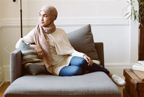 10 Hot Sexy Hana Tajima Bikini Pics