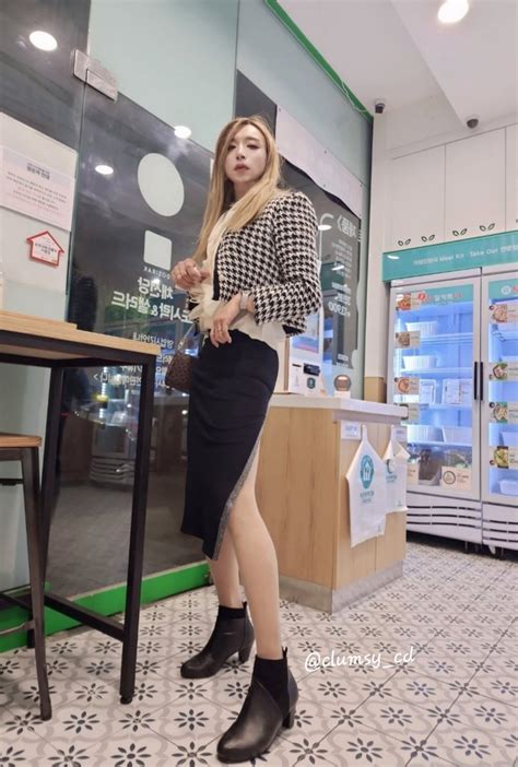 Crossdresser 한 세계 On Twitter 쇼핑 봄에 입을 딱떨어지는 코디를 구상못해 스트레스 받았나봐 이것저것