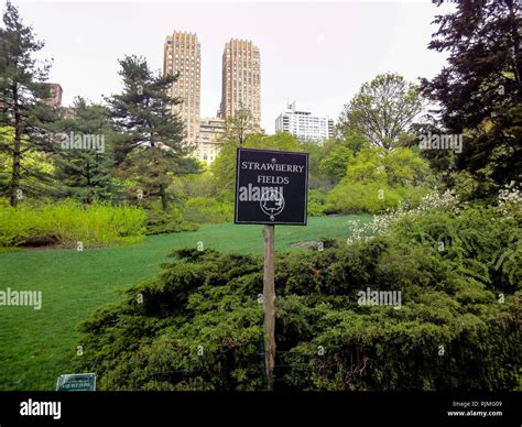 Strawberry fields, Central Park, New-York, USA Stock Photo - Alamy