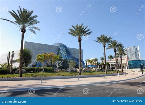 Salvador Dali Museum editorial stock photo. Image of location - 17774793