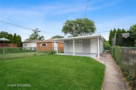 5108 W Winnemac Ave Chicago Il 60630 Mls 11461938 Redfin