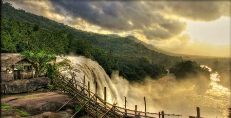 10 Alluring Waterfalls In Kerala | TravelTriangle