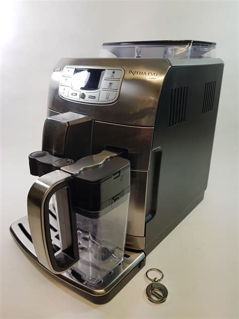 Кофемашина Saeco Intelia Evo Latte + HD 8754