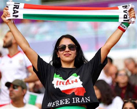 Iran Politics Club Iranian Sexy Soccer Babes Persian Football Fan Girls 6