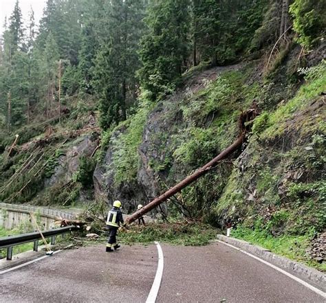 Gewitter Und Sturmb En Fordern Zahlreiche Eins Tze Unsertirol