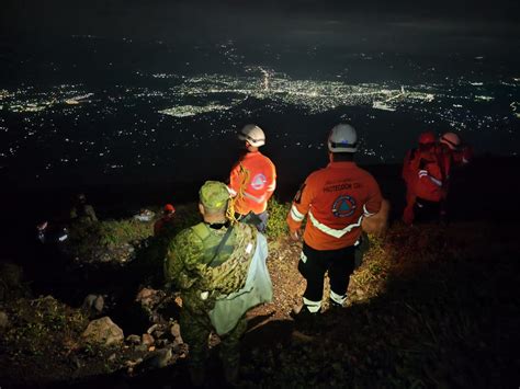 Recuperan El Cuerpo Sin Vida De Un Turista Que Fue Alcanzado Por Un Rayo En El Chaparrastique