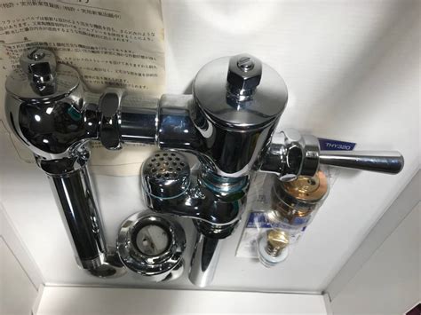 【新品】toto フラッシュバルブ Tv150n 大便器用 洗浄弁 交換用ピストンバルブ（thy320 、押棒部（thy302）付き 未使用の