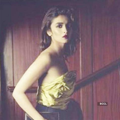 Alia Bhatt Looks Charming Yet Hot In This Photo Shoot