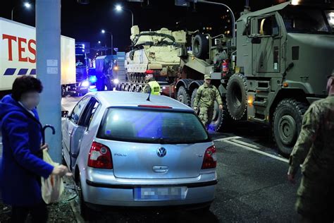 Wypadek W Bydgoszczy Samoch D Osobowy Zderzy Si Z Czo Giem