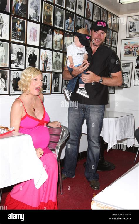 Tori Spelling Dean Mcdermott And Their Son Liam Mcdermott Promote