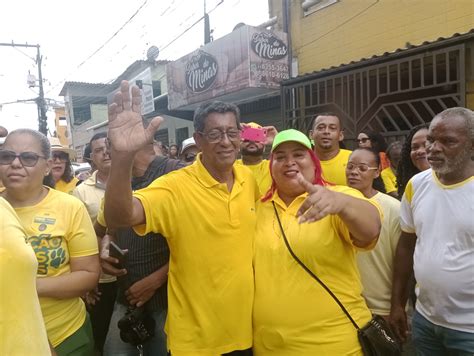 o slogan Sou Tia Dinha toda vida Dinha do churrasquinho lança pré