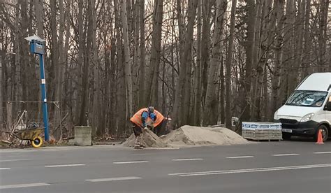 Trwa Wielka Wymiana Wiat Na Przystankach Autobusowych W Rybniku Radio