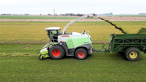 Claas Vs John Deere Chopper Youtube