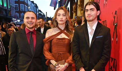 Michael Jacksons Children Make Rare Appearance Amid Legal Battle