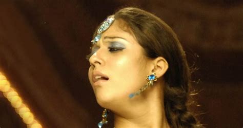 Cine Trends Nayanthara Latest Hot Pics Nayanthara Hot In Super Movie