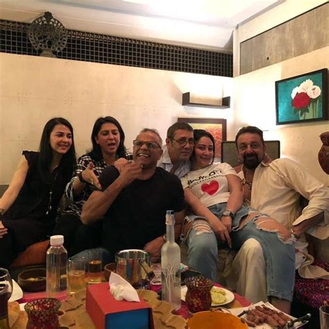 sanjay dutt celebrating the new year with his family | Sanjay Dutt ...