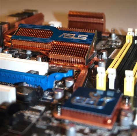 Asus P5Q Deluxe - Test - Tek.no
