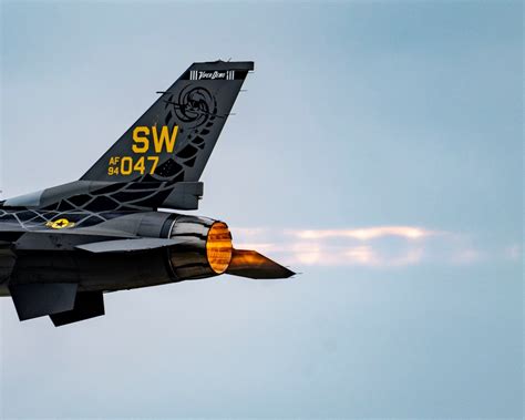 Dvids Images F Viper Demo Team Performs At The Chippewa Valley