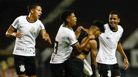 Sub Comiss O T Cnica Fala Sobre Prepara O Do Corinthians Para O