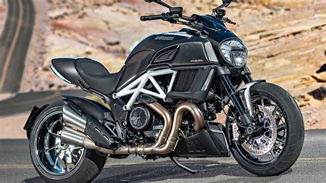 Ducati Diavel Review Pictures Auto Express