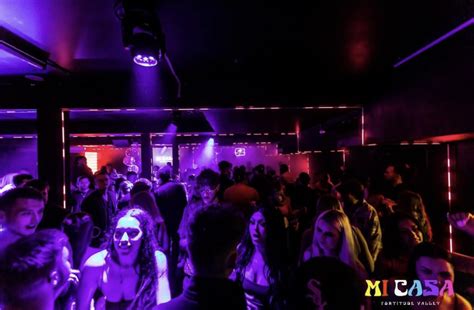 Best Brisbane Nightclubs: Add Glitz to Your Nights