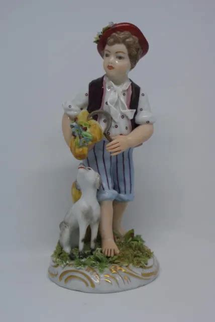 Figurine En Porcelaine Capodimonte Gar On Avec Chiot Marque De Naples