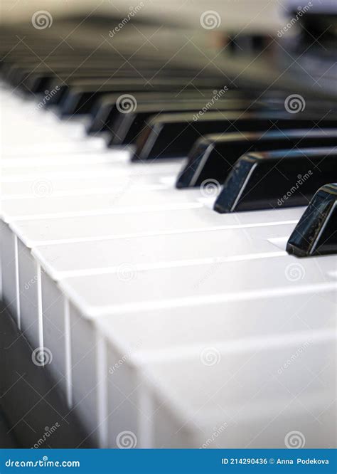 The Piano Keyboard with Black and White Keys and Notes. Music and Sound ...