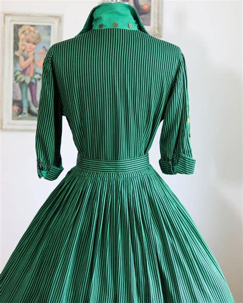 Pin Di Suzie Finlay Su 1950s Fashions