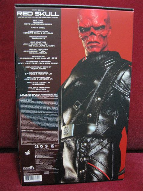 Desmond Collection Hot Toys Red Skull In Captain America