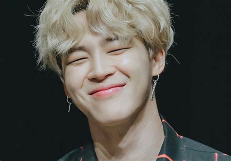 #HAPPYJIMINDAY, #JiminBornToShine и другие в тренде во сем мире в день ...