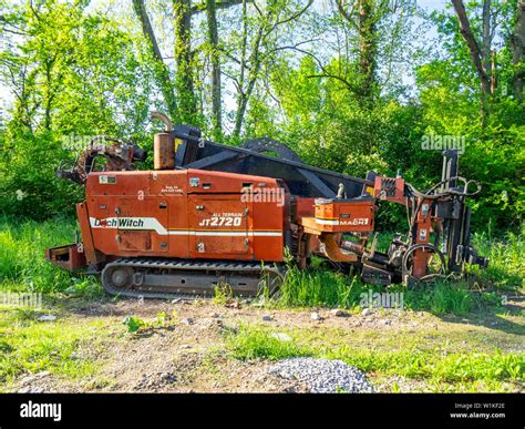 Ditch Witch Jt2720 Mach 1 A Tunnel Boring Machine Stock Photo Alamy