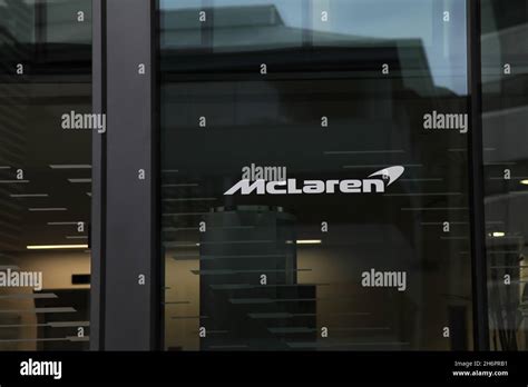 Mclaren office woking hi-res stock photography and images - Alamy