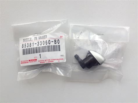 Веерные омыватели лобового стекла — Toyota Progres, 3 л, 1999 года ...