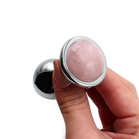 Éveillez vos sens avec ce Bijou anal NirvanAssPierre Semi Precieuse