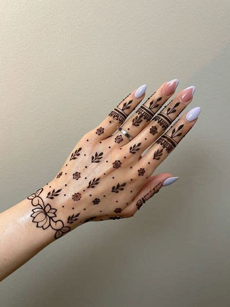 Pin su Henna Designs nel 2024 Hennè mani Hennè Beautiful