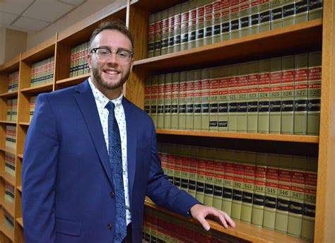 Student gains experience working in public defenders’ office - Newsroom