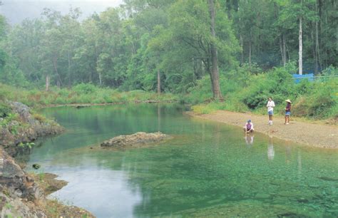 9 Of The Best Swimming Holes In Queensland That Locals Love