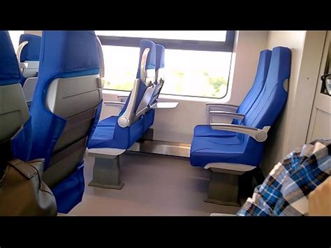 Mamada en público en el tren XVIDEOS