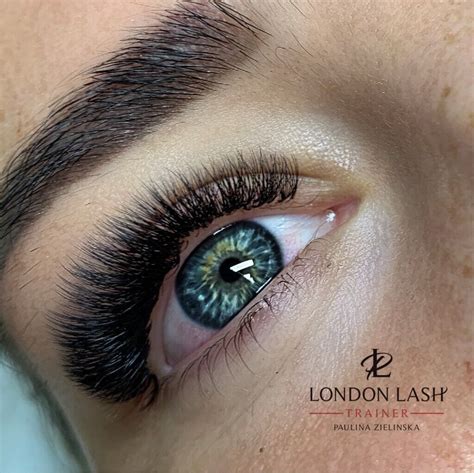 Eyelash Extensions Lashes Leeds Classic Lashes Russian Lashes In