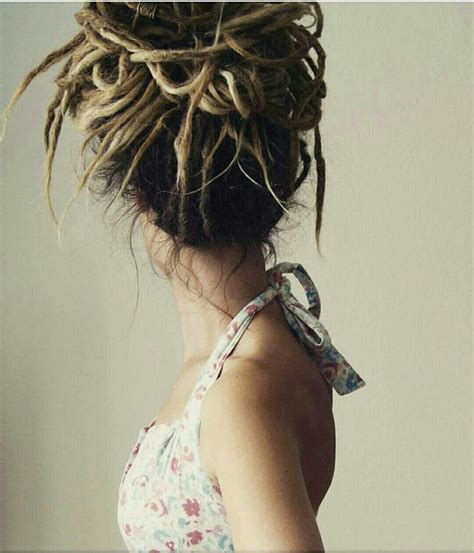 Dreadlock Updo Messy Bun Dreadlocks Dread Hairstyles Blonde Dreads