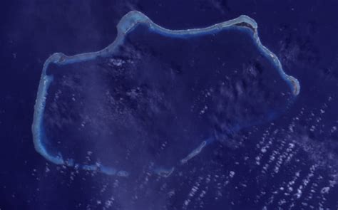 La bandera del Atolón de Bikini que recuerda a los Estados Unidos su responsabilidad en la