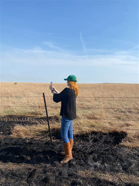 Ree Drummond and Sister Betsy Go on a Kansas Adventure