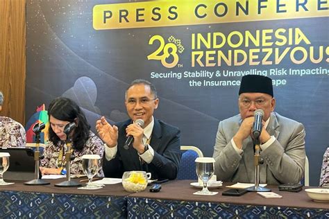 Industri Asuransi Berbenah Ojk Dorong Standardisasi Polis Dan