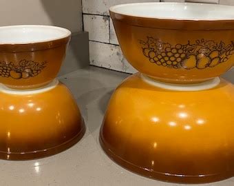 Pyrex Old Orchard 4 Bowl Mixing Set Pyrex Nesting Thanksgiving Etsy