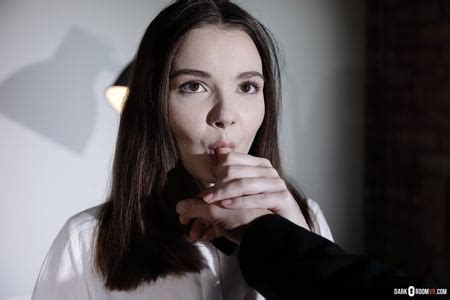 Damn Hot Girl With Small Tits Suck N Fuck Big Cock Pics XHamster