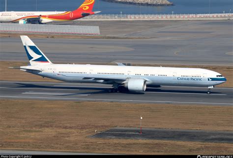 B Kqf Cathay Pacific Boeing Er Photo By Jack Li Id