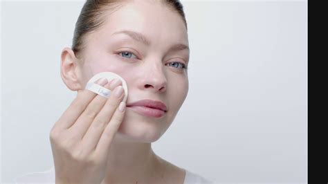 DIOR CAPTURE TOTALE DREAMSKIN 1-MINUTE-MASK GESICHTSMASKE - YouTube