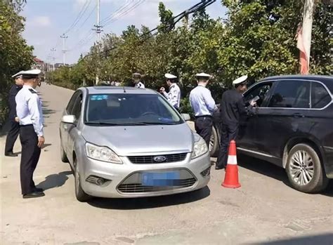 整治 查获饮酒驾车18起，醉酒驾车6起富阳区交警大队开展酒驾集中整治行动交通秩序